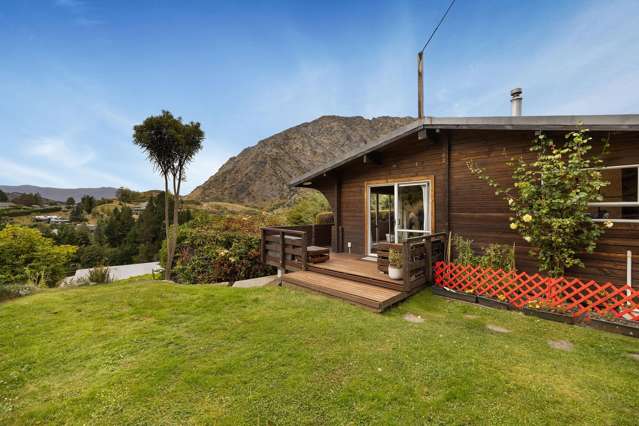 Rare Arthurs Point Duo