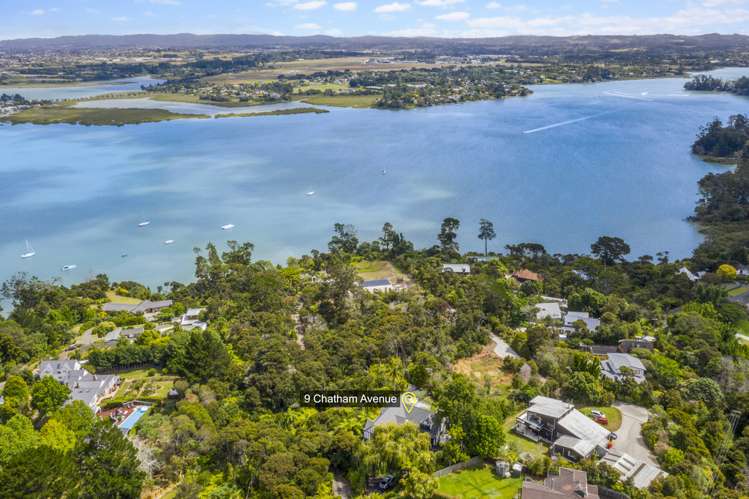 9 Chatham Avenue Paremoremo_24