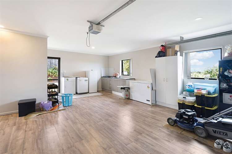 24 Gordon Stanley Drive Massey_15