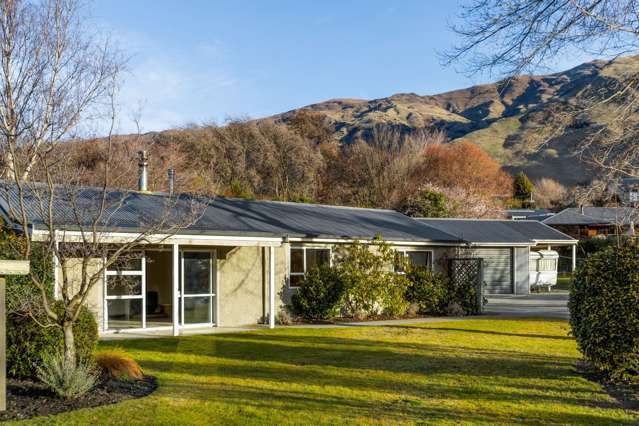 7 Larch Place Wanaka_1