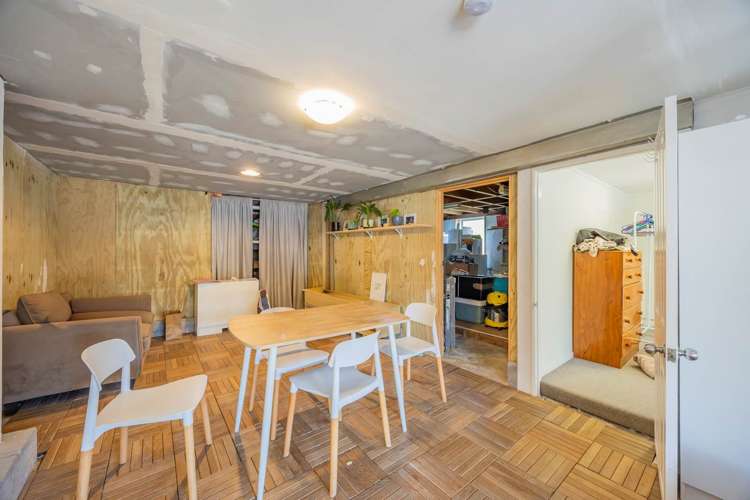 32 Chartwell Avenue Glenfield_16