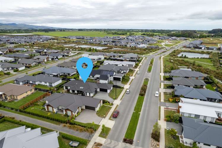 47 Vernon Drive Lincoln_23