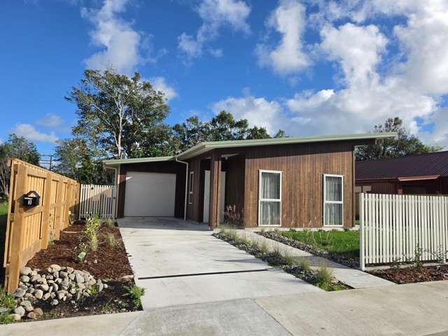 Brand New in Sunny Otaki