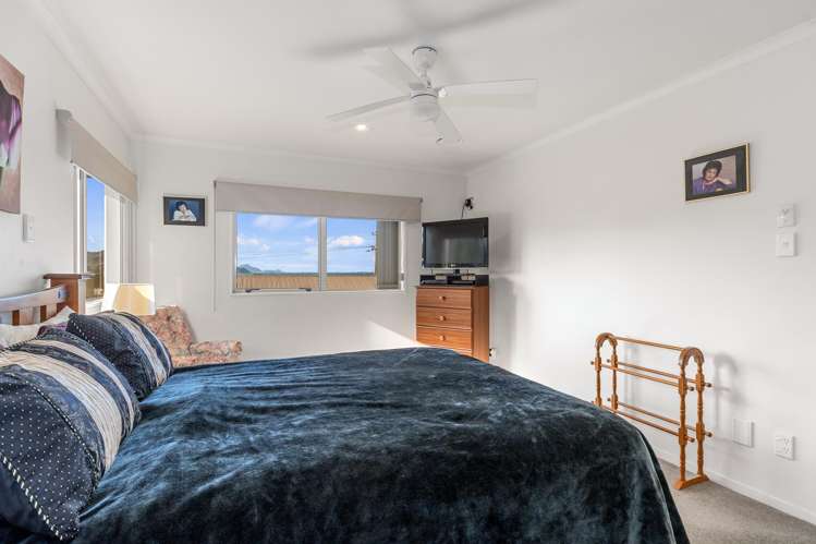 3 Rainbow Place Onerahi_6