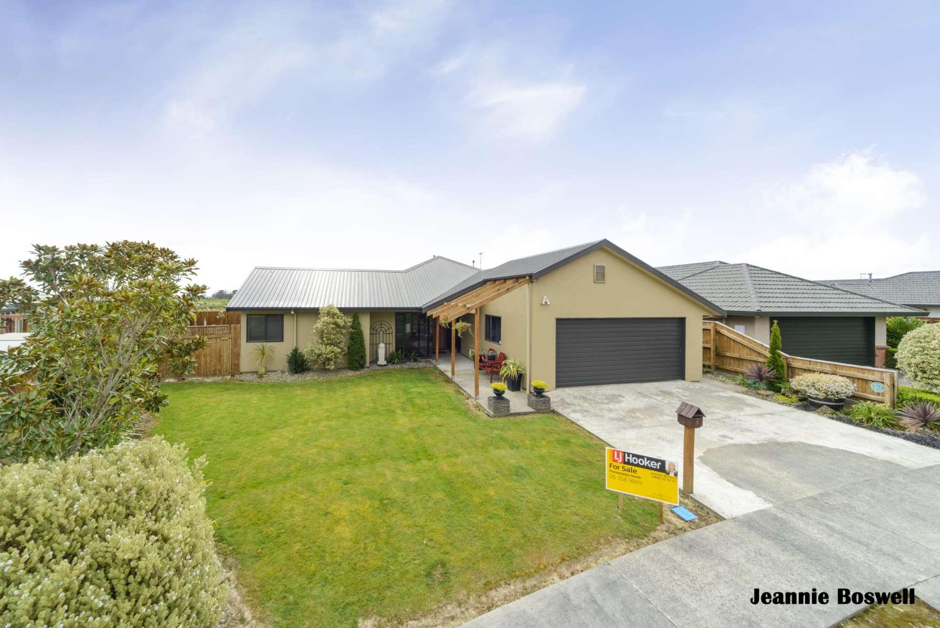 5 Ron Place Fitzherbert_0