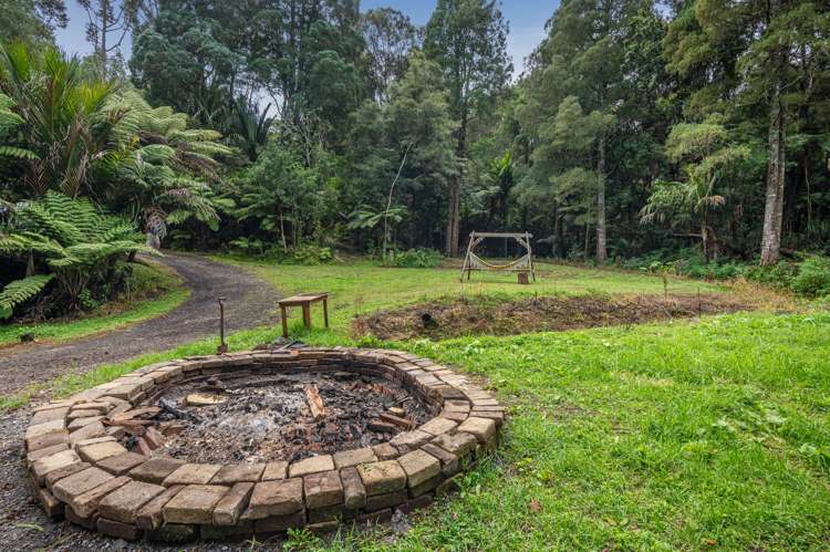 1196 Huia Road Huia_17