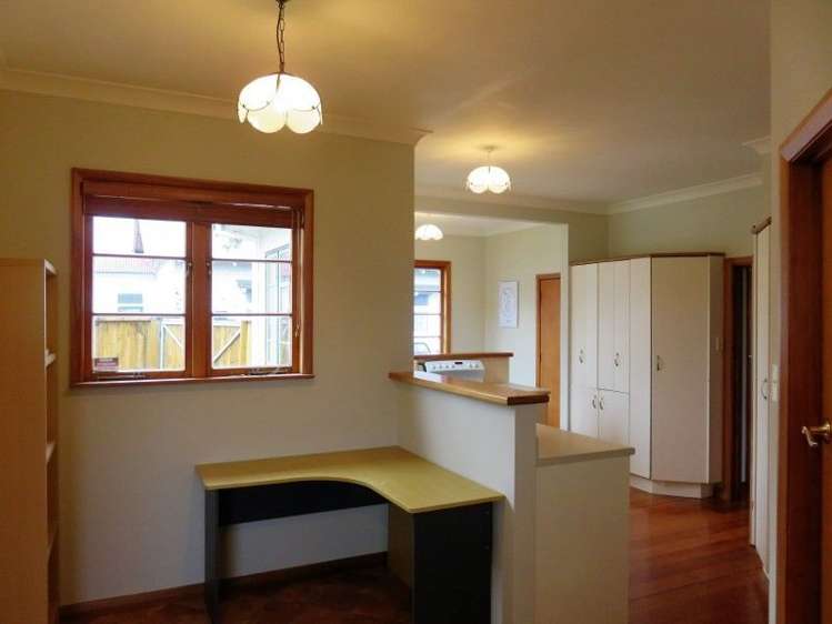 119 Ferguson Street West End_10