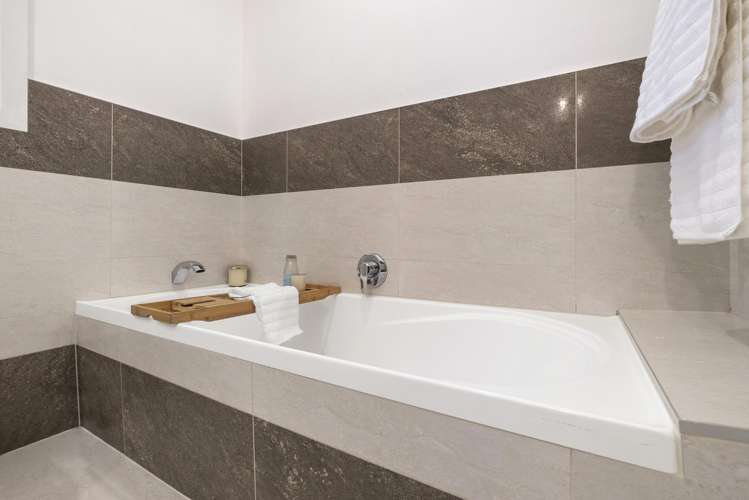 1/155 Verbena Road Birkdale_13