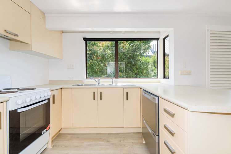 2/18 Killarney Street Takapuna_9