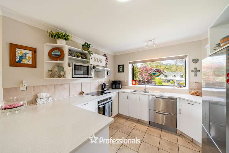 18a Sunbrae Drive Silverstream_12