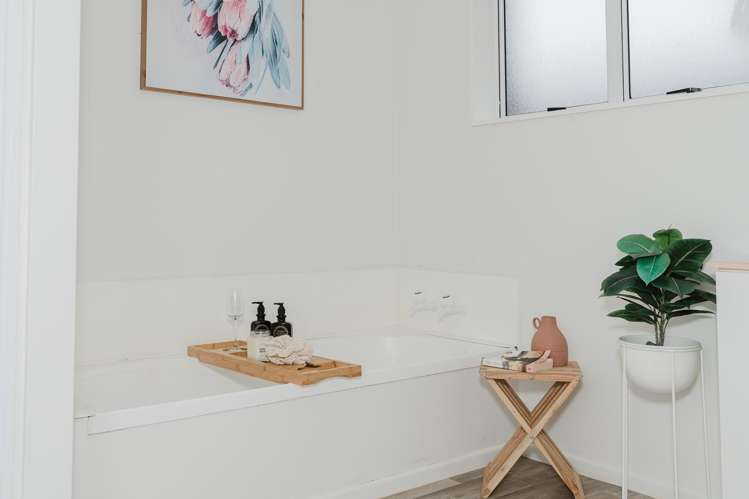 1b Wall Street Nawton_12