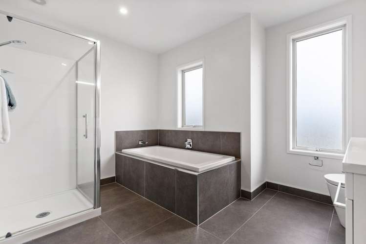 140 Seventh View Avenue Beachlands_13