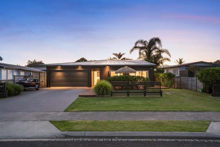 209 Kiwi Road Whangamata_32