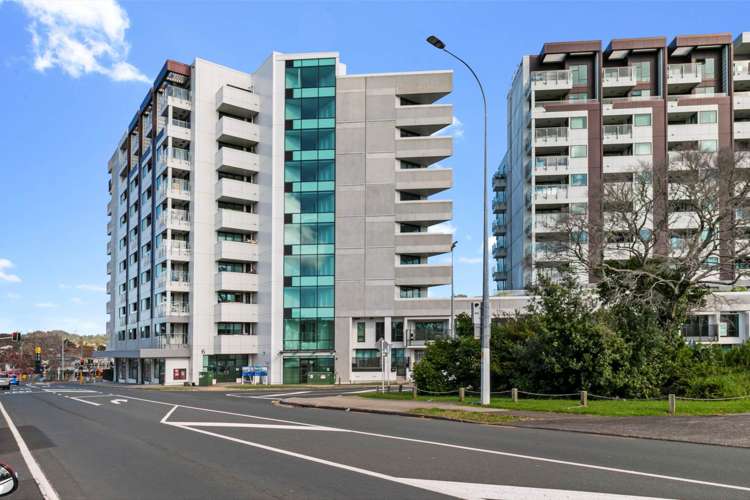 207/6 Waikumete Road Glen Eden_13