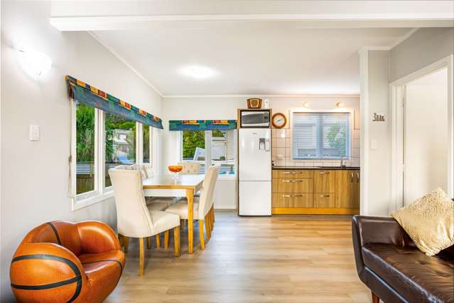 1/9 Norman Road Titirangi_4