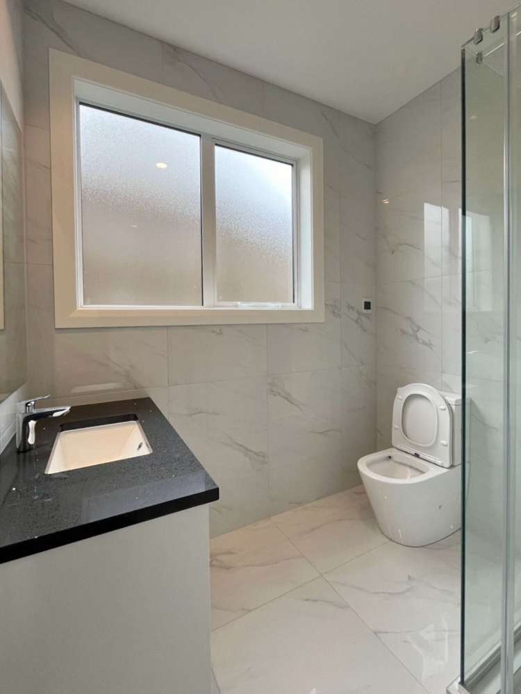 30 Kenmure Avenue 10877_22