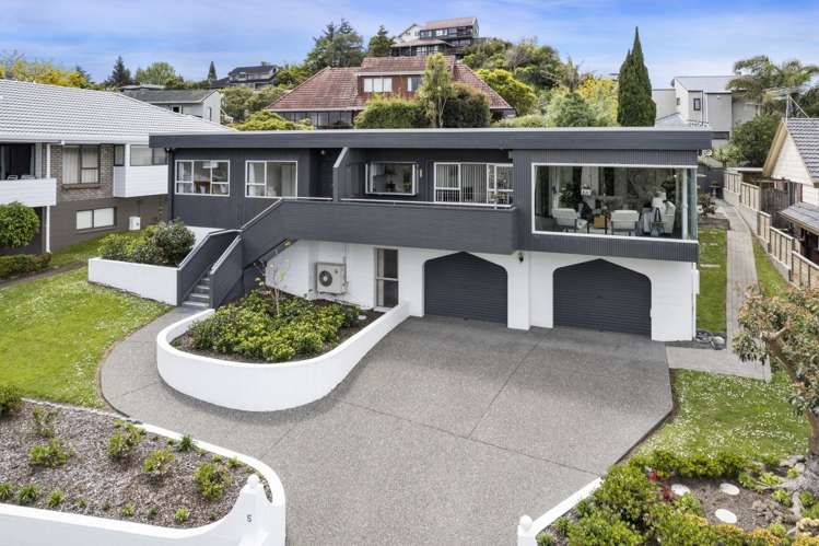 5 Puawai Place Northcote_16