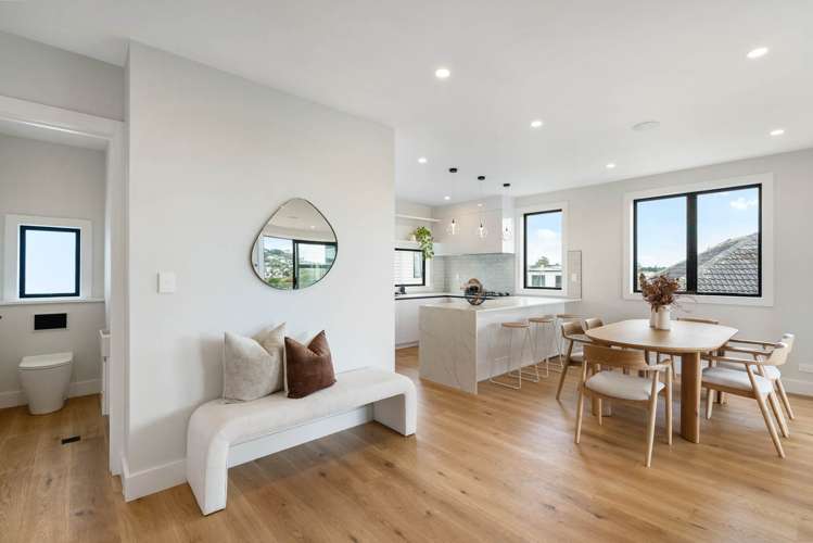 3/2 Valonia Street Mt Roskill_21