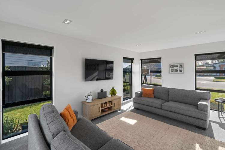 34 Russ Drive Lincoln_10