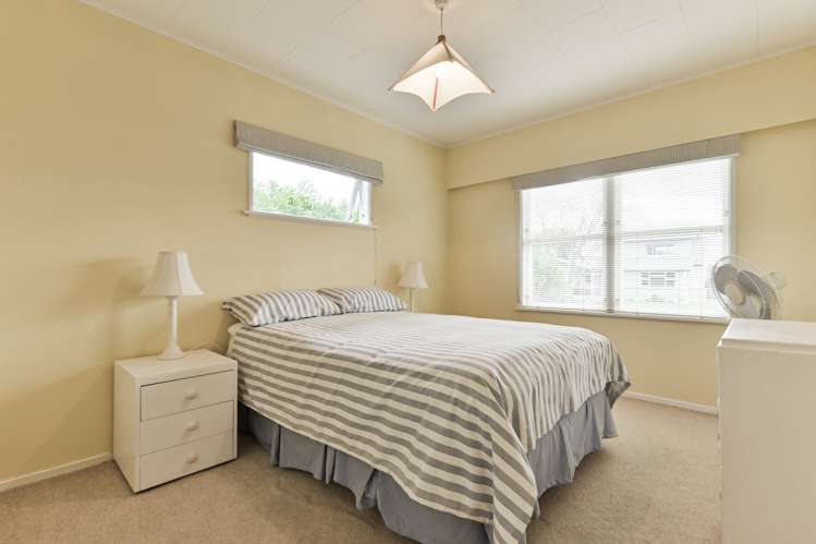 6 Carl Avenue Havelock North_13