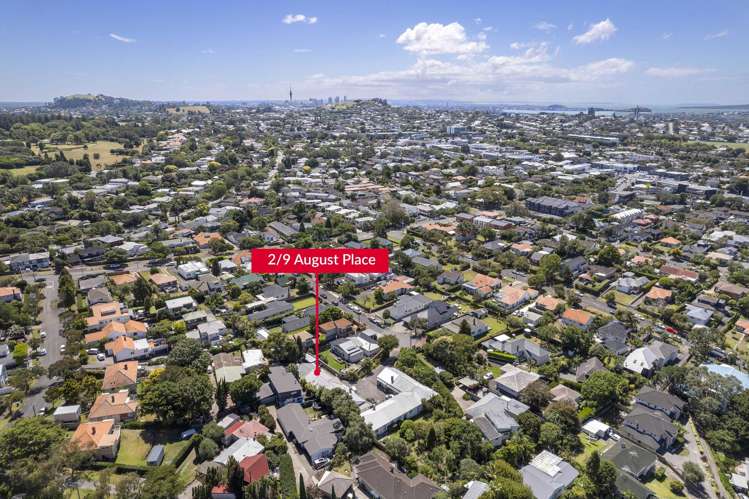 2/9 August Place Greenlane_1