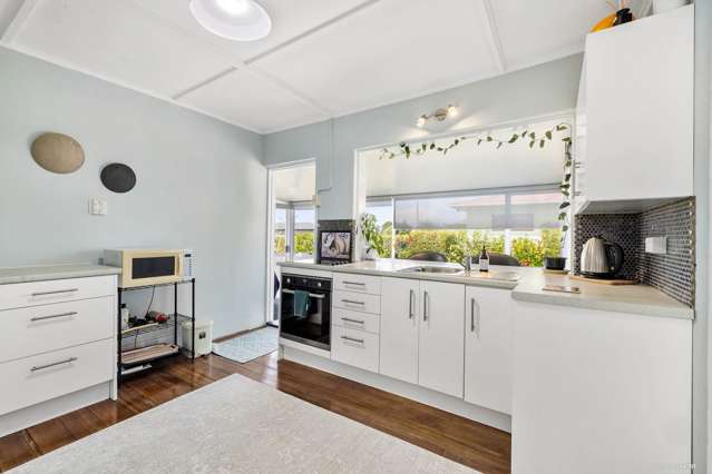 13 Puriri Avenue Kaiaua_3