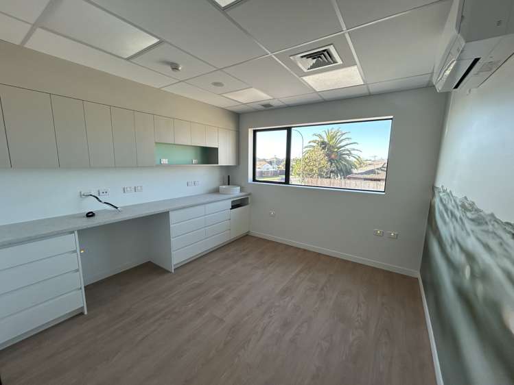 Clinic Room 8/2 Kupe Avenue Mt Maunganui_2