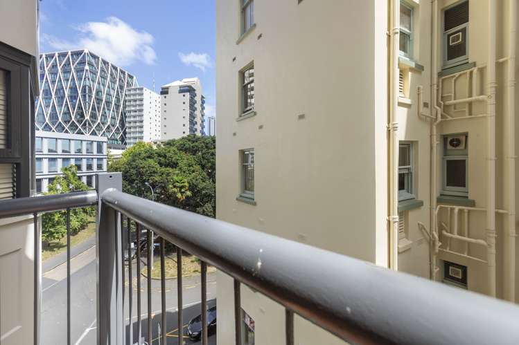 4e/2 Eden Crescent Auckland Central_7