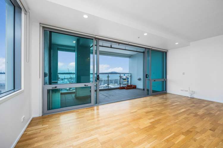 1401/30 Beach Road Auckland Central_10