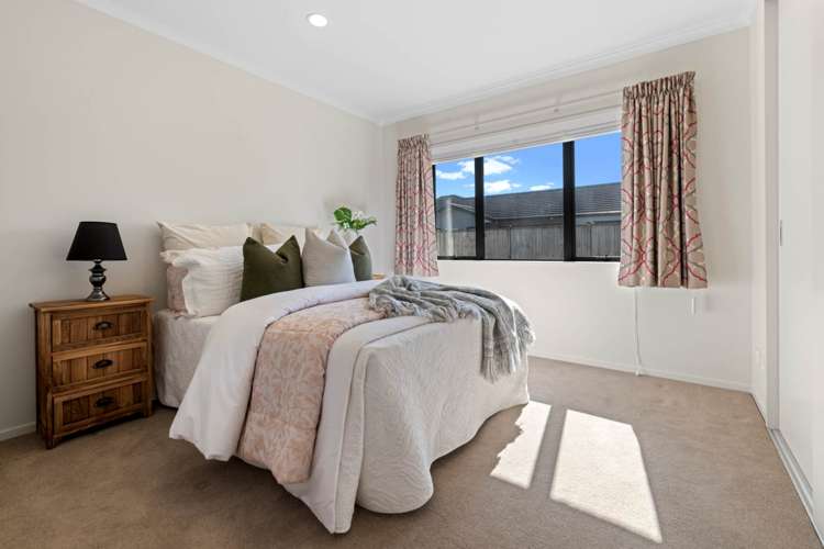 8 Creda Road Wattle Downs_14