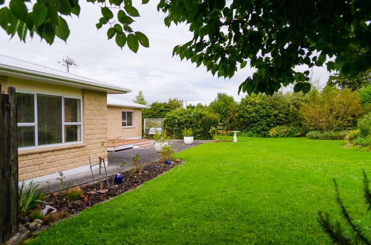 101 Lincoln Road Carterton_14