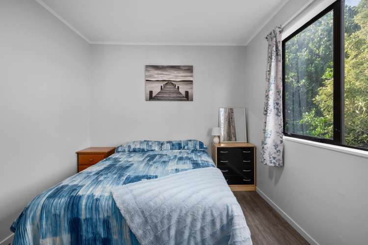 6 Wantwood Grove Churton Park_21