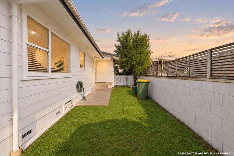 15 Garden Heights Avenue Glenview_21