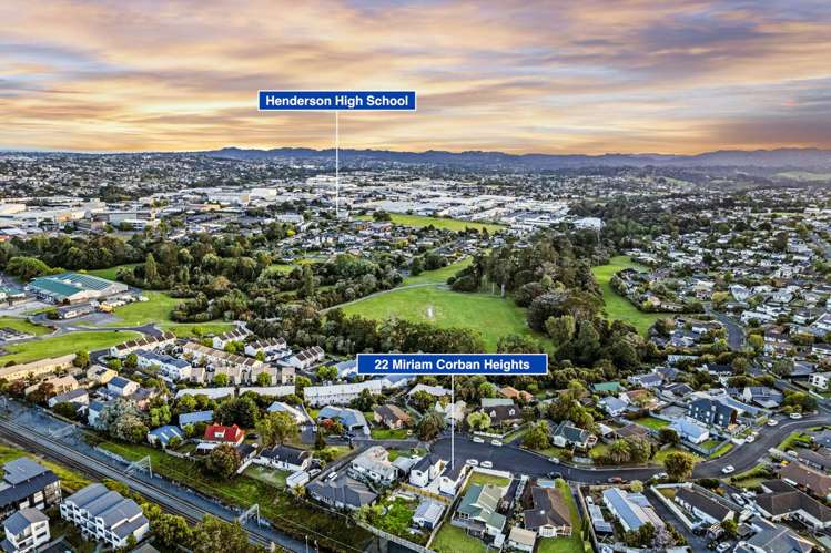 22A Miriam Corban Heights Henderson Heights_30