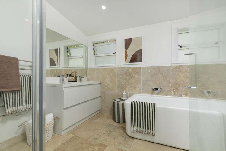 226 Upper Harbour Drive Greenhithe_15