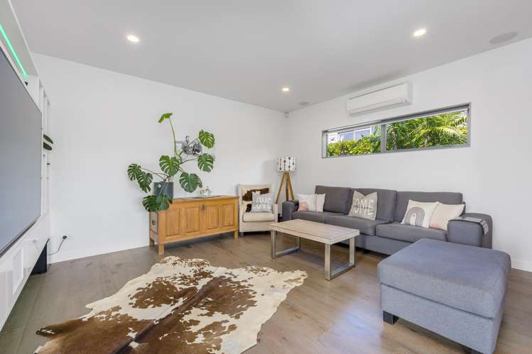 6 Discovery Drive Gulf Harbour_21