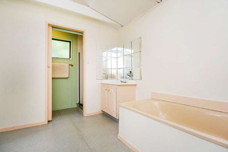 29 Rimutaka Place Titirangi_10