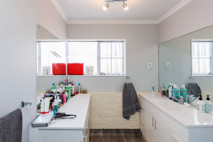 7 Dunallen Avenue Marton_21