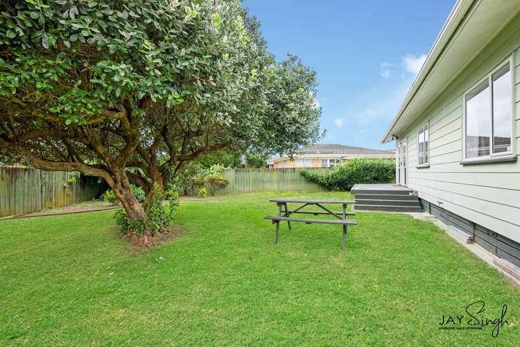 2/11 Cameron Street Papakura_16
