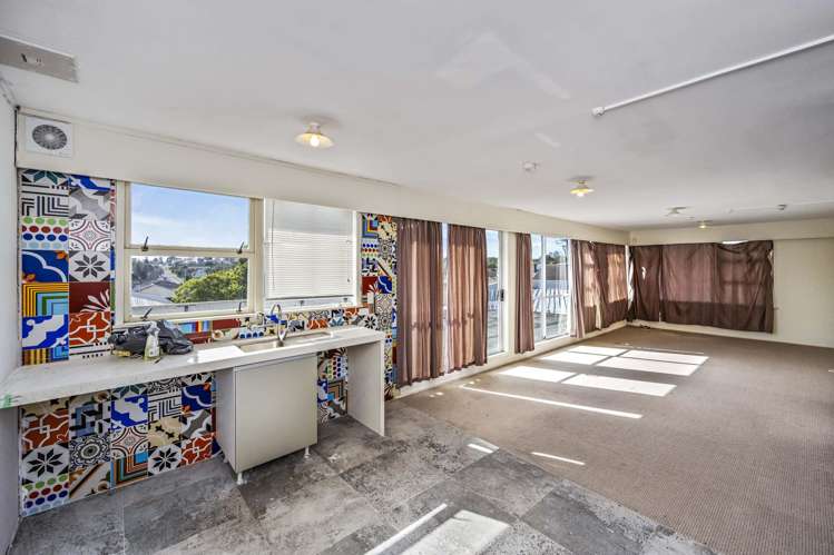 73 Lake Road Devonport_13