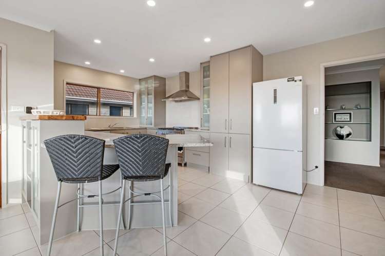 33 Surf Road Stanmore Bay_5