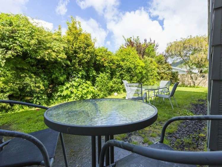 9 Akron Grove Totara Park_21