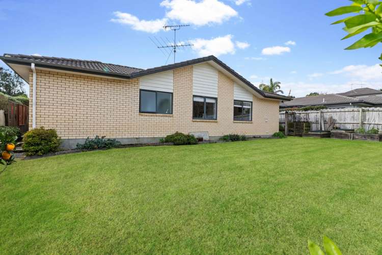 26 Jelas Road Red Beach_15