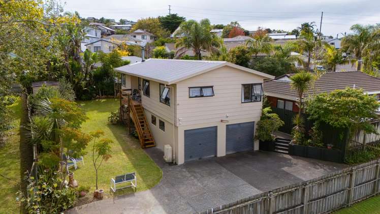 2/109 Athena Drive Totara Vale_14