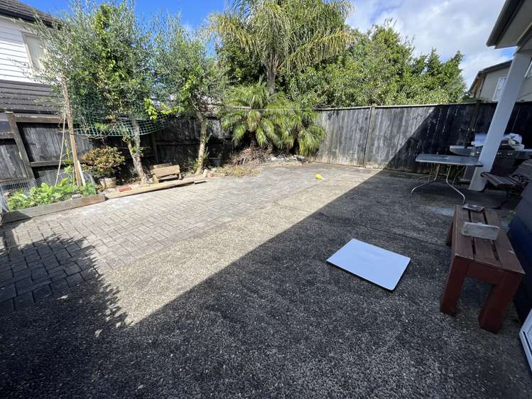 10 Seresin Crescent Flat Bush_16