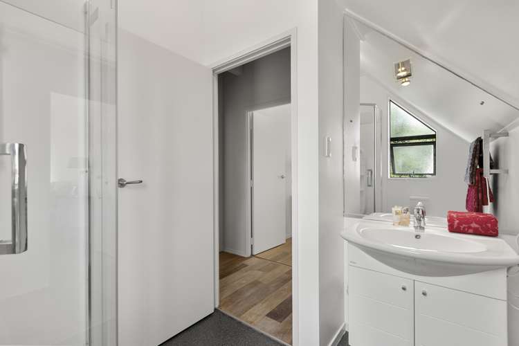 60a Peary Road Mount Eden_12