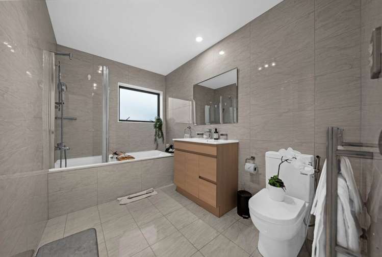 6 Springside Drive Flat Bush_23