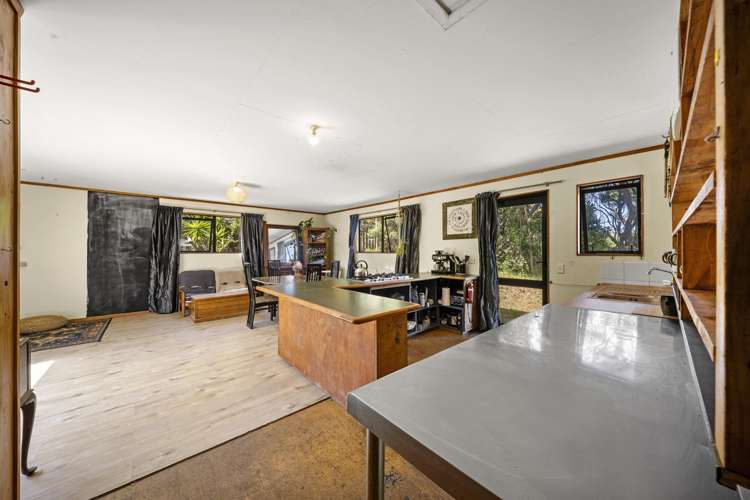 1574 Whaanga Road Raglan_9