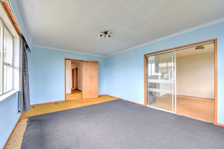 6 Dale Crescent Gore Surrounds_7