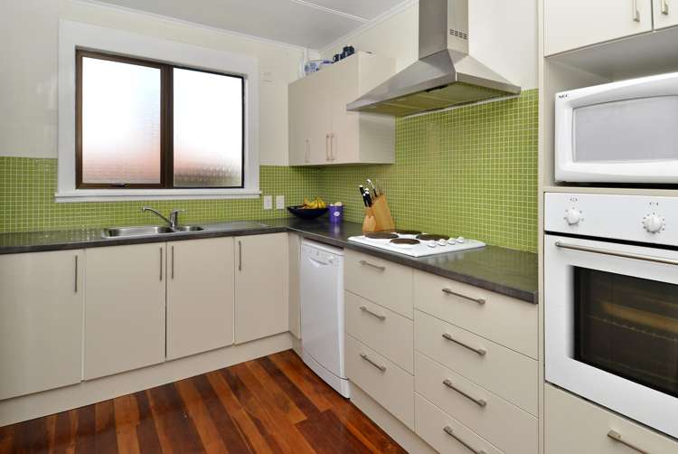 1 Sullivan Ave Mangere Bridge_3